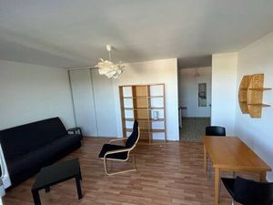 Location appartement 1 pièce 33 m² à Montigny-le-Bretonneux (78180)