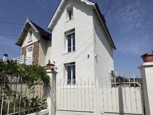 Location maison 4 pièces 86 m² à Les Mureaux (78130)