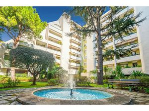 Vente appartement 3 pièces 51 m² à Nice (06000)  288 370 €