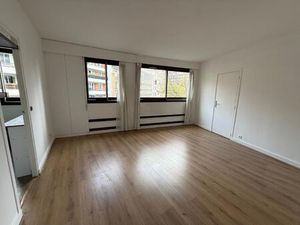 F2 non meublé – Paris 15e – 2e étage