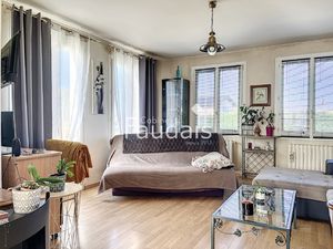 Appartement avec jardin proche des services à Coutances