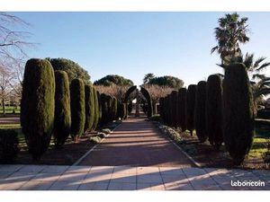 Loue Studio meublé avec place de parking privative