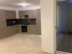 T4 spacieux avec terrasse