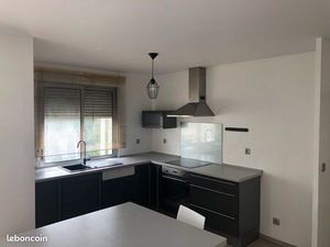 ? T2 Lyon 8 – Balcons – Tram T4