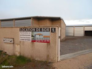 Loue box  garage  dépôt de stockage a Seysses 31600