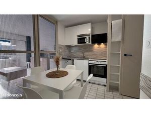 Beau t1 plage du couchant tout inclus avec terrasse et parking