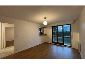 Location appartement  m² T-2 à Ambilly  900 €