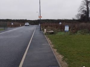 Vente terrain 458 m² à Compiegne (60200)  40 300 €