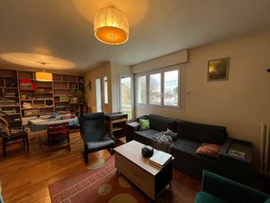 Appartement meublé 2 chambres proche centre ville - 75m² - Quartier recherché.