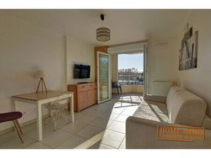 Home Immo — Studio rénové de 23 83 m² à Cannes-La Bocca