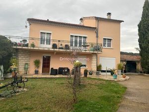 Ravissante Maison de 7 Pièces avec Piscine et Jardin à Saint-Privat-des-Vieux