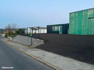 Terrain plus local à louer