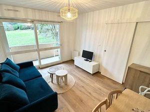 T2 meublé rénové avec parking sécurisé + grand balcon et cave – Annecy-le-Vieux (74940)