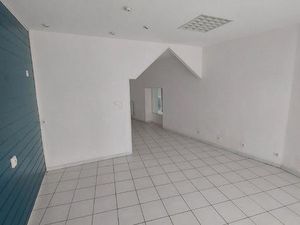 Maison à louer à Mirebeau