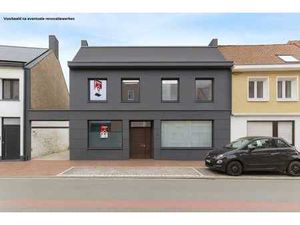 Maison familiale à rénover avec 4 garages