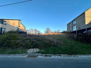 Terrain dans un village apprécié