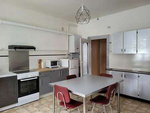 Location Appartement 2 pièces Meublé à Fougères (35300) : à louer 2 pièces Meublé / 55m² F