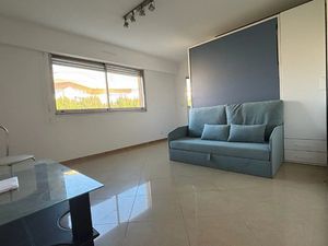 ST LAURENT DU VAR - GARE - STUDIO MEUBLE -