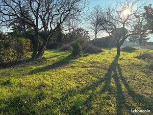 Vend terrain constructible