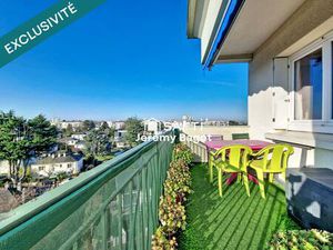 Le calme et la luminosité d'un dernier étage