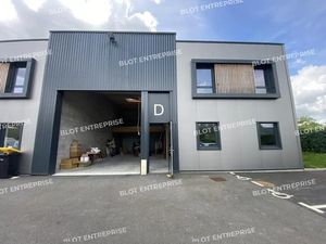 À VENDRE / À LOUER - CELLULE D'ACTIVITES - 274 m² - SAINT-GILLES