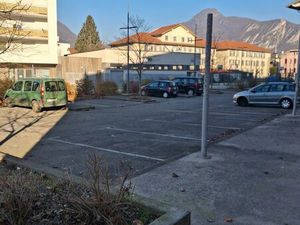 Loue place de parking