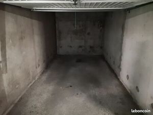 Garage sécurisé Villeurbanne La Doua Copropriété privée