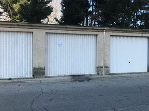 Garage à louer au PONTET