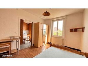 Loue appartement meublé 23m2 2 pièces St Gervais d Auvergne