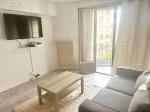 Studio 35 m² avec balcon – Saint-Ouen-sur-Seine (Avenue Gabriel Péri)