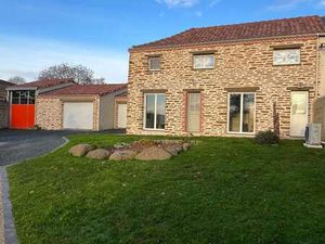 Vente Maison au Pin-en-Mauges (49110) : à vendre / 145m² Le Pin-en-Mauges