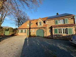 ? LOCATION – MAISON FAMILIALE DE CHARME – 6 CHAMBRES + BURE…