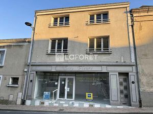 Immeuble Doue En Anjou 139 m2