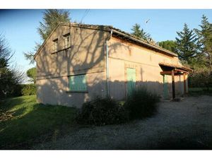 MAISON T6 A RENOVER SUR BELLE PARCELLE