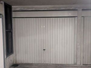 A louer box fermé sécurisé parking ou stockage