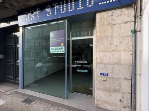 LOCAL COMMERCIAL AVEC APPARTEMENT - CENTRE-VILLE