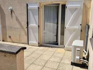 Appartement F3 55 m² avec terrasse  jardin et garage Gare de Melun à pied