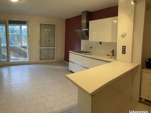 T1 calme 30m² + Véranda – Secteur Timone / Facultés non meublé