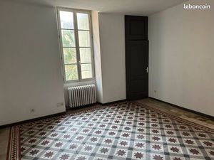 À louer – Appartement 3 pièces – 2ᵉ étage - écusson