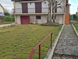 Pavillon 80m2 avec sous-sol et grand jardin-Centre Champs-sur-Yonne