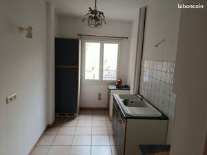 T3 centre ville   rue piétonne Alès