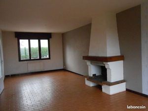 MAISON 90 M2 avec 3 chambres  garage