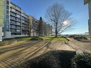 Appartement à rénover de 80 52 m2 SH avec 1 balcon  1 cave et 1 parking à Charleville