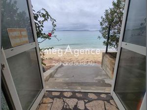 Studio avec mezzanine en bord de mer