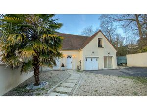 Location maison 7 pièces  160.00m²  Boussy