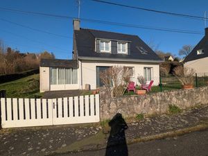 GUEMENE SUR SCORFF JOLIE MAISON SANS TRAVAUX DE 113M³ ENVIRON 4 PIÈCES PARCELLE DE 950M³ C