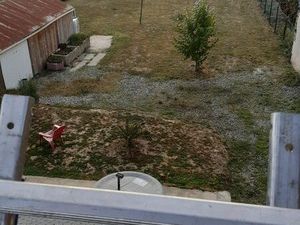 Maison en pierre avec terrain constructible