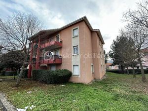 Appartement de 64 m² à Millau