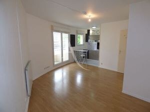 STUDIO 28m² + BALCON + BOX - COURDIMANCHE