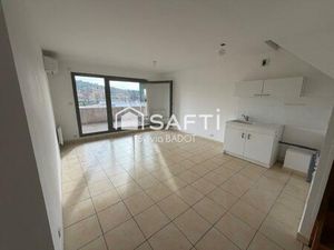 OLLIOULES DUPLEX T3 AU 2EME ET DERNIER + PARKING PRIVE